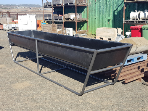 Livestock feed trough