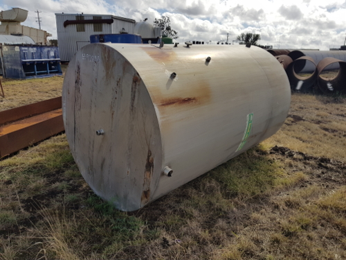 5,200 litre stainless steel tank
