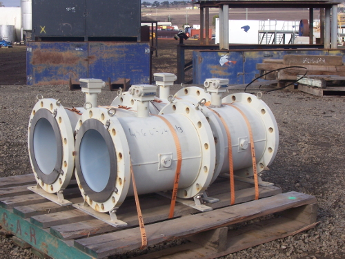 Magnetic flow detector