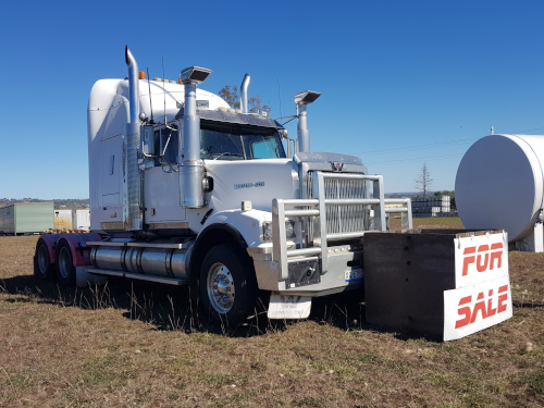 4900 series Western Star