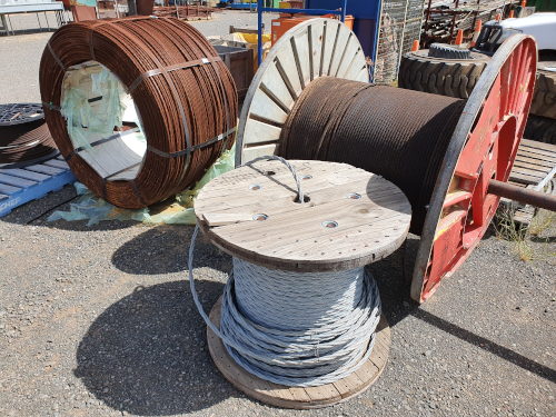 Steel wire rope on the roll